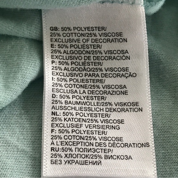 The North Face women’s M t shirt bear green - Picture 5 of 5